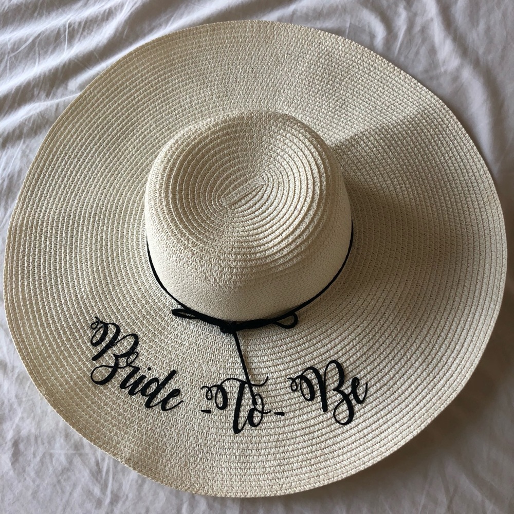 Bride to be beach hat 👒